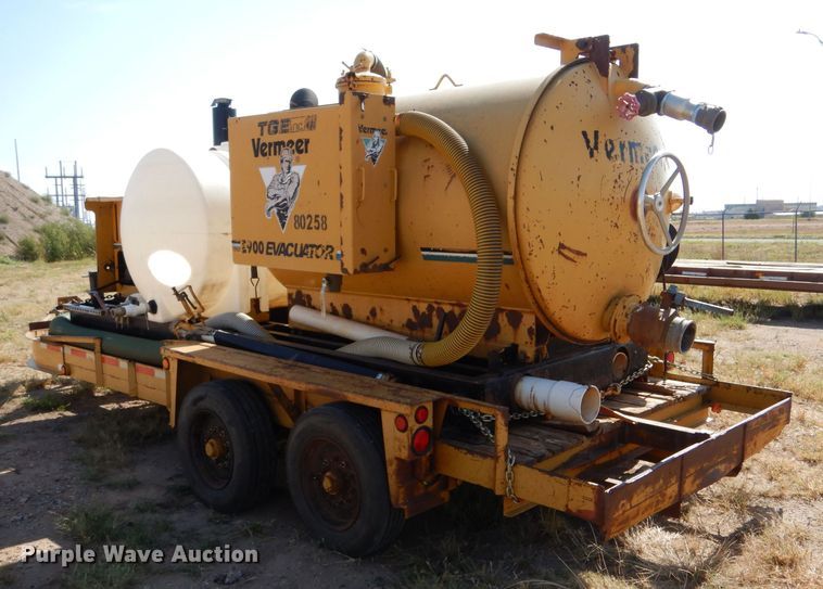 image for item DM2497 Vermeer E900  vacuum excavator