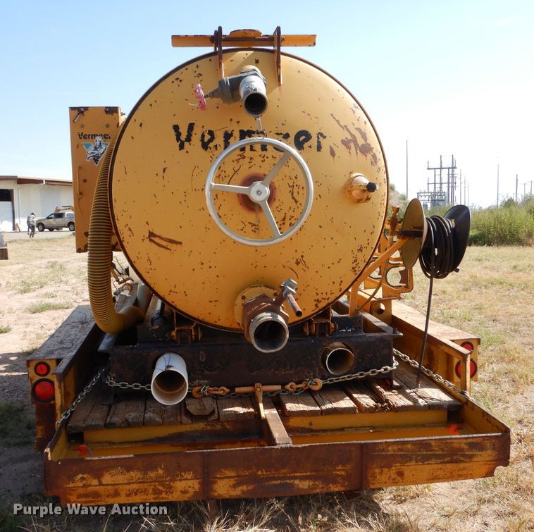 image for item DM2497 Vermeer E900  vacuum excavator