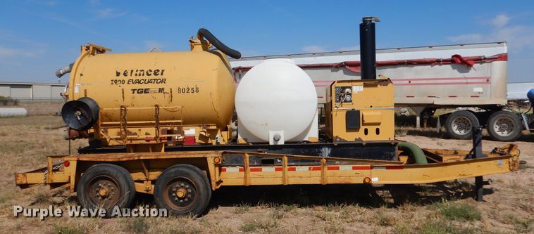 image for item DM2497 Vermeer E900  vacuum excavator