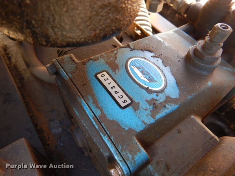 image for item DM2497 Vermeer E900  vacuum excavator