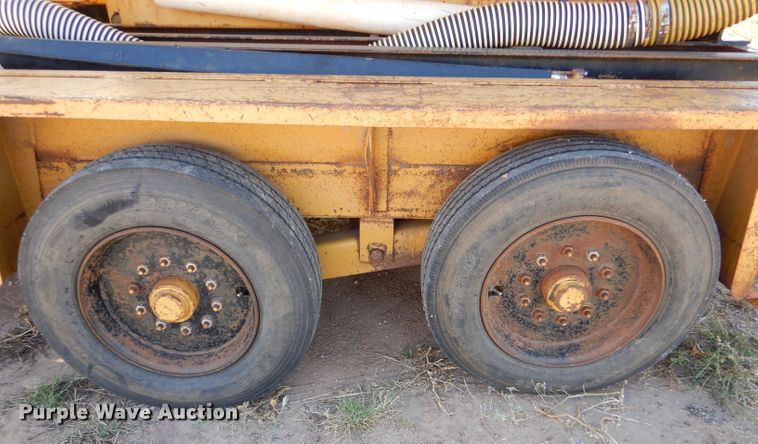 image for item DM2497 Vermeer E900  vacuum excavator