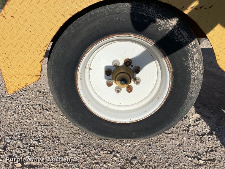 image for item DN5139 2000 Shop built  reel trailer