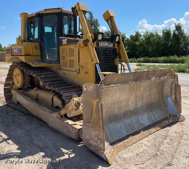 image for item DN5163 2005 Caterpillar D6R XL Series II  dozer
