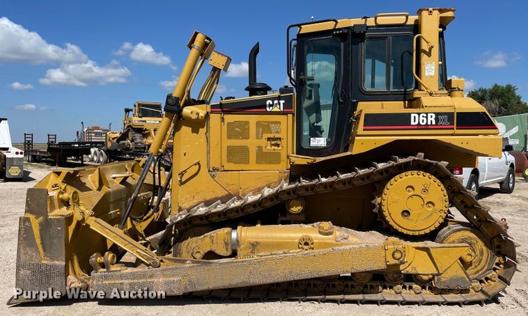 image for item DN5163 2005 Caterpillar D6R XL Series II  dozer
