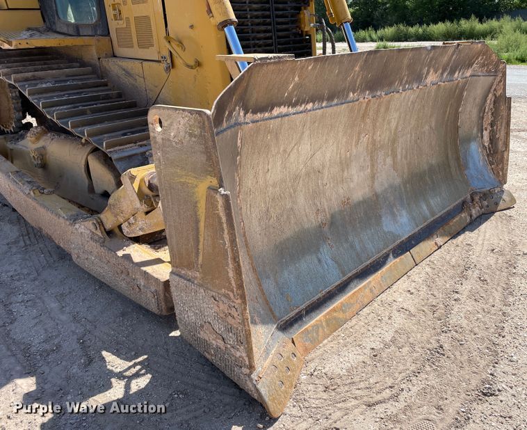 image for item DN5163 2005 Caterpillar D6R XL Series II  dozer