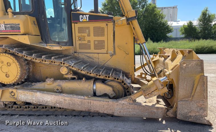 image for item DN5163 2005 Caterpillar D6R XL Series II  dozer