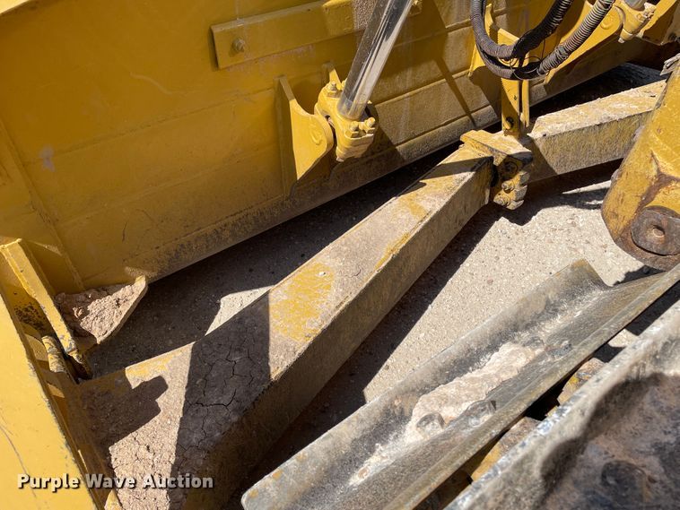 image for item DN5163 2005 Caterpillar D6R XL Series II  dozer