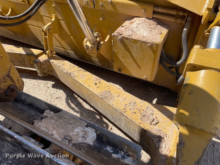 image for item DN5163 2005 Caterpillar D6R XL Series II  dozer