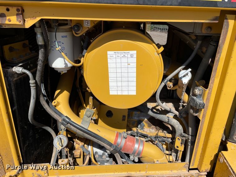 image for item DN5163 2005 Caterpillar D6R XL Series II  dozer