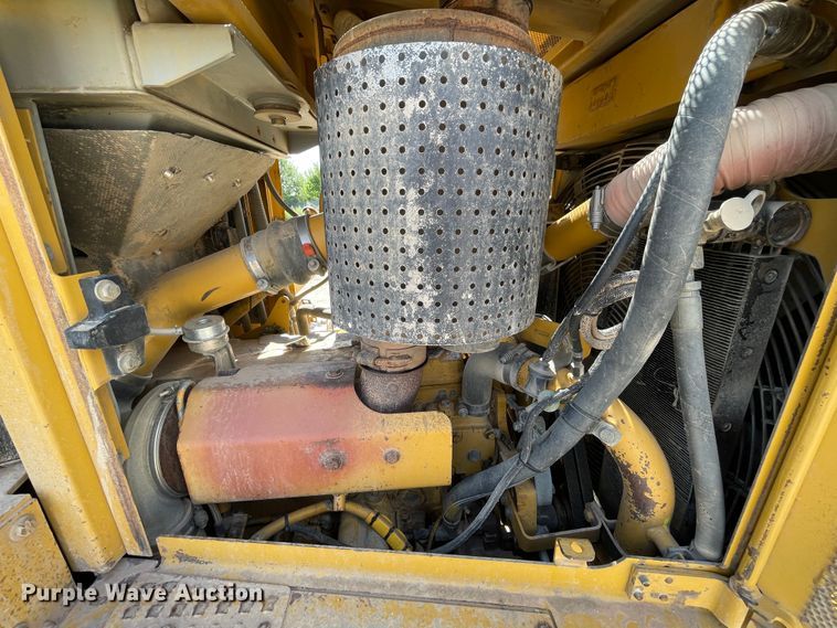 image for item DN5163 2005 Caterpillar D6R XL Series II  dozer