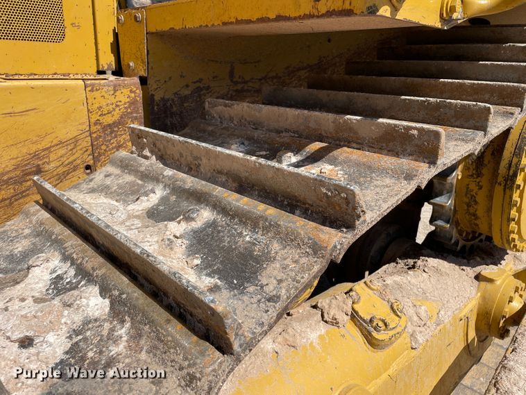 image for item DN5163 2005 Caterpillar D6R XL Series II  dozer