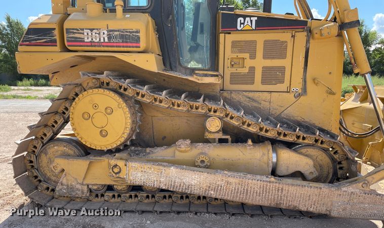 image for item DN5163 2005 Caterpillar D6R XL Series II  dozer
