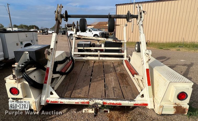 image for item DN5203 2009 Larson  reel trailer