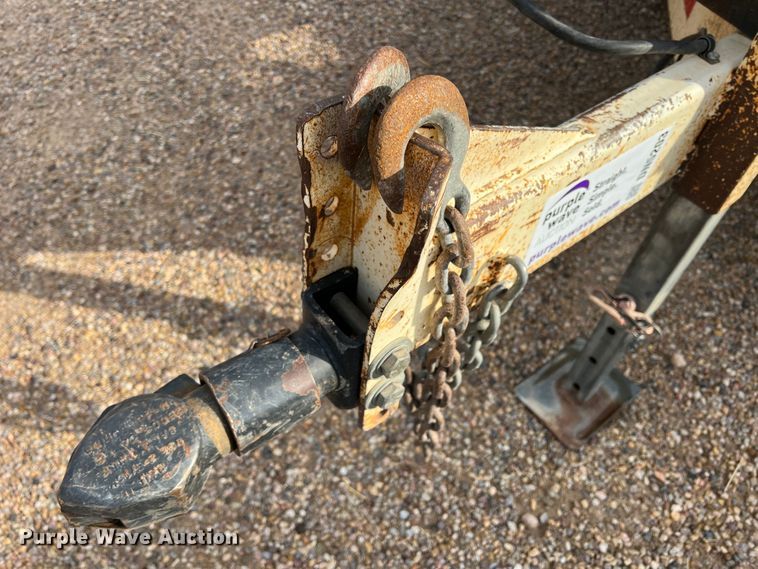 image for item DN5203 2009 Larson  reel trailer