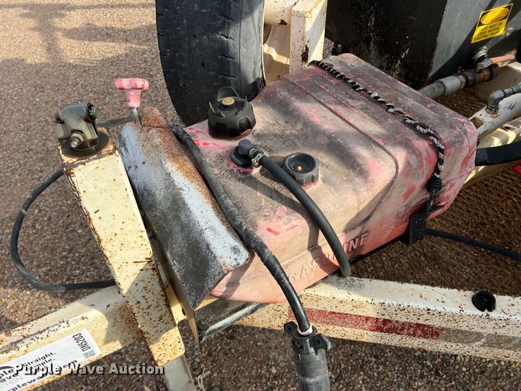 image for item DN5203 2009 Larson  reel trailer