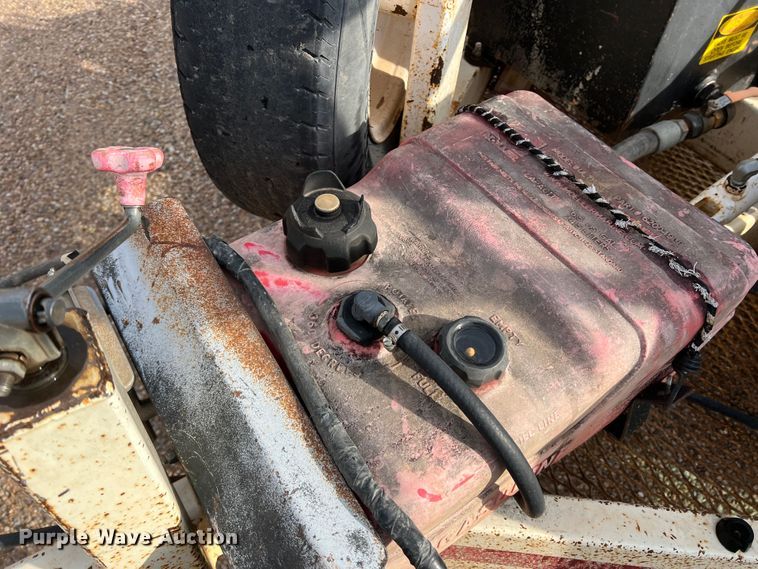 image for item DN5203 2009 Larson  reel trailer