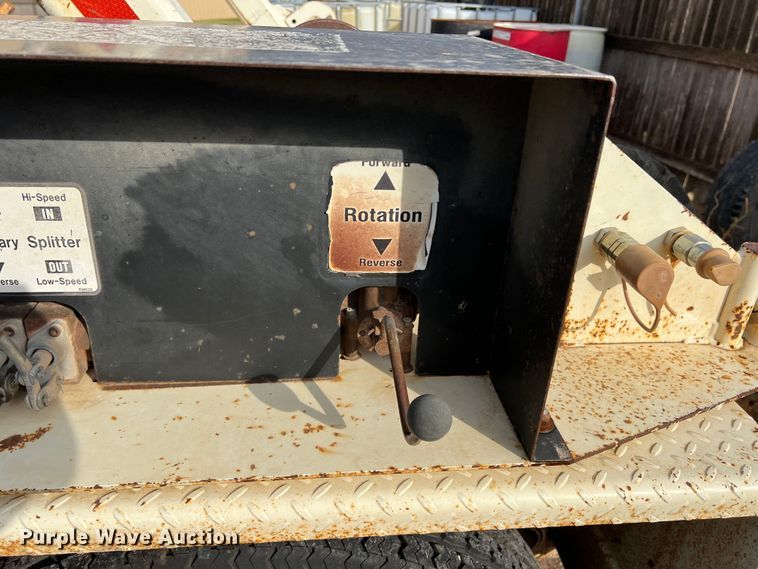 image for item DN5203 2009 Larson  reel trailer