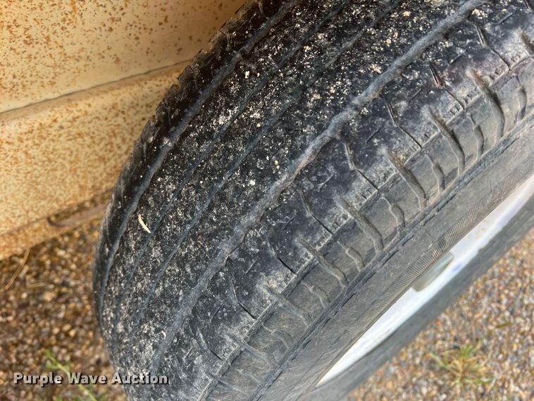 image for item DN5203 2009 Larson  reel trailer