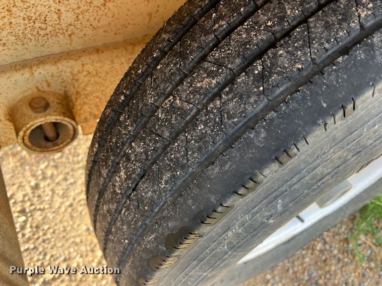 image for item DN5203 2009 Larson  reel trailer