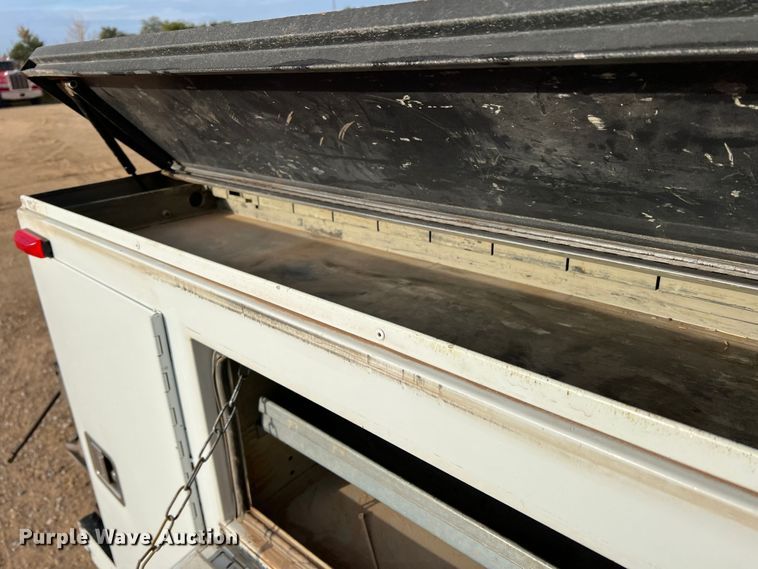 image for item DN5204 2019 Ford  F350 Super Duty  Crew Cab utility bed pickup truck