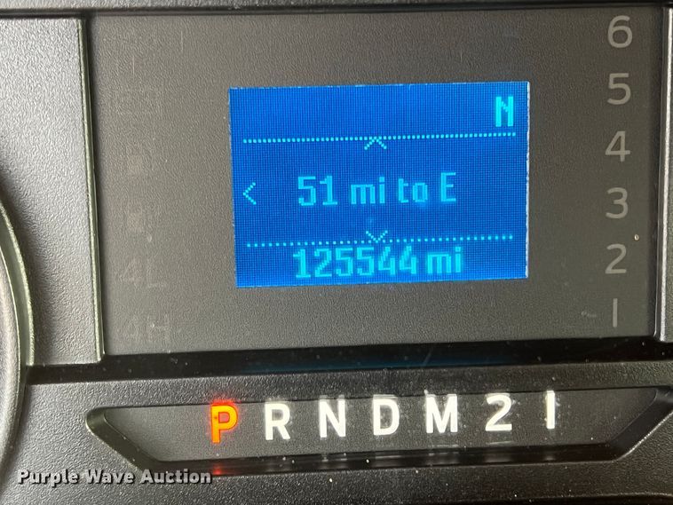 image for item DN5204 2019 Ford  F350 Super Duty  Crew Cab utility bed pickup truck