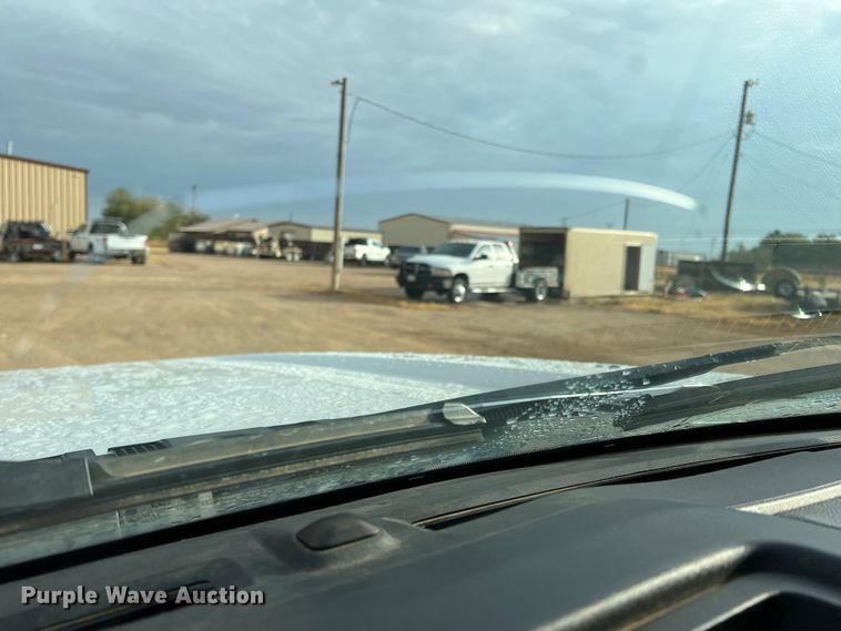 image for item DN5204 2019 Ford  F350 Super Duty  Crew Cab utility bed pickup truck