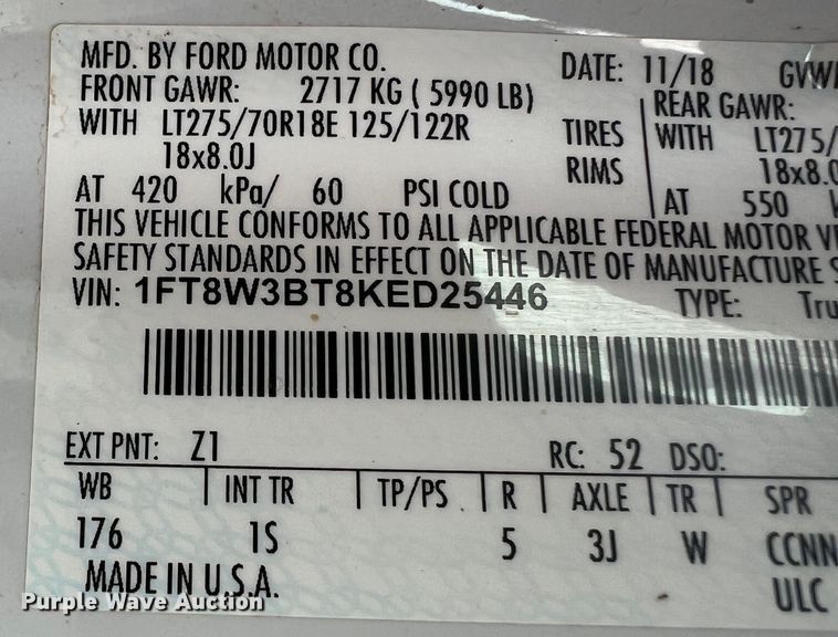 image for item DN5204 2019 Ford  F350 Super Duty  Crew Cab utility bed pickup truck