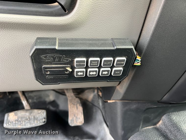 image for item DN5206 2021 Ford F350 Super Duty  Crew Cab pickup truck