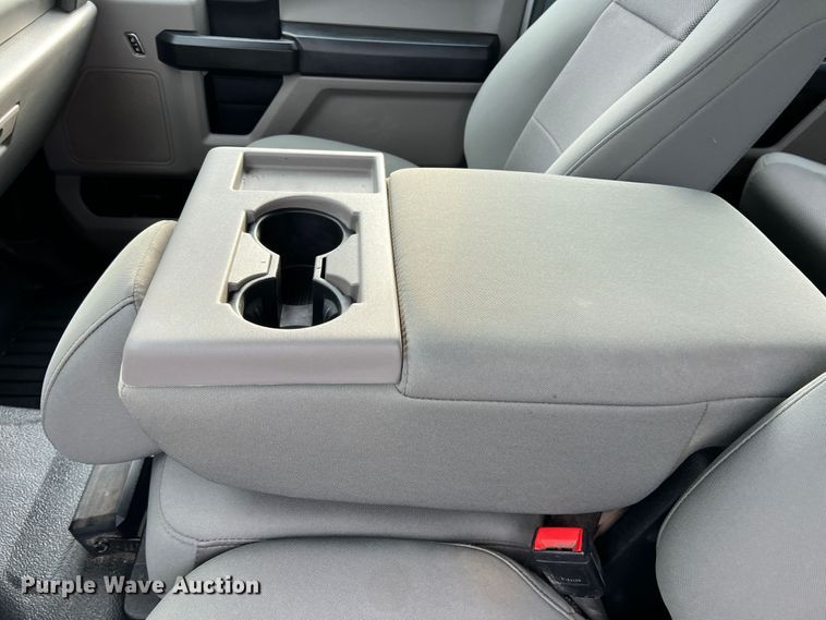 image for item DN5206 2021 Ford F350 Super Duty  Crew Cab pickup truck