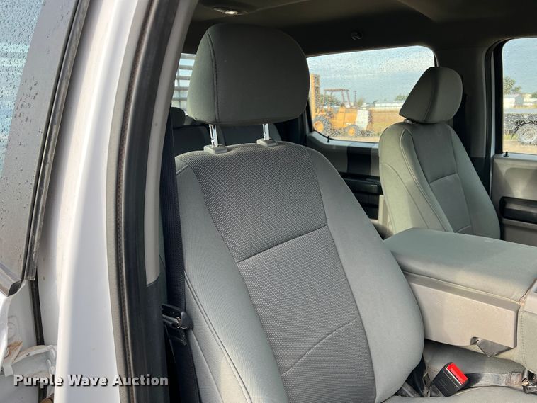 image for item DN5206 2021 Ford F350 Super Duty  Crew Cab pickup truck