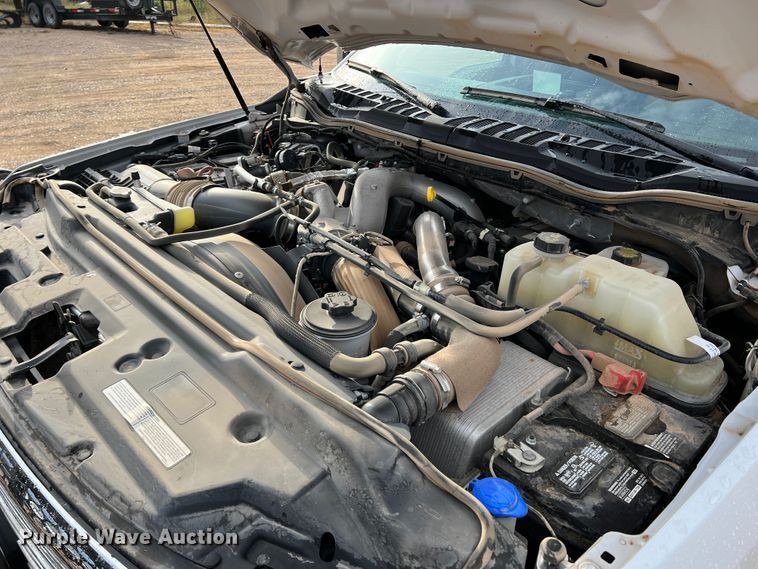 image for item DN5206 2021 Ford F350 Super Duty  Crew Cab pickup truck