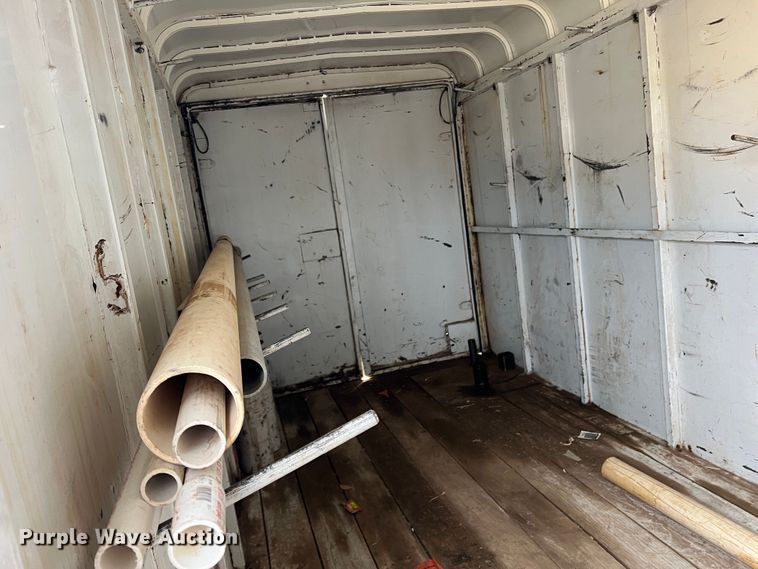 image for item DN5207 1995 CM  enclosed cargo trailer