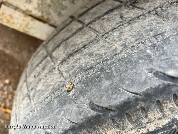 image for item DN5207 1995 CM  enclosed cargo trailer