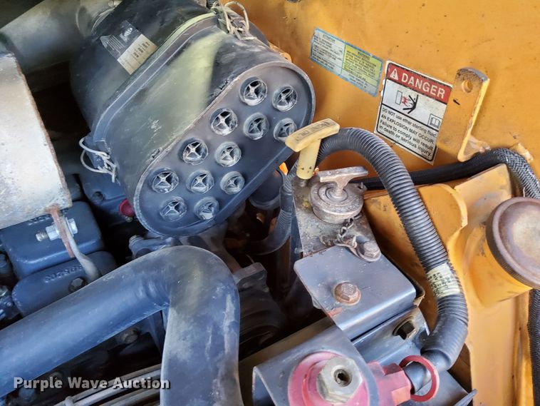 image for item DN6878 2005 Case 450  skid steer loader