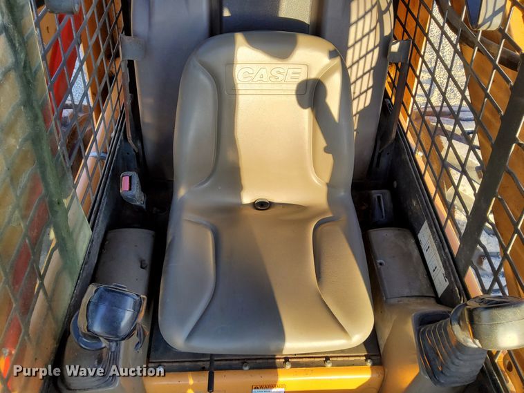 image for item DN6878 2005 Case 450  skid steer loader