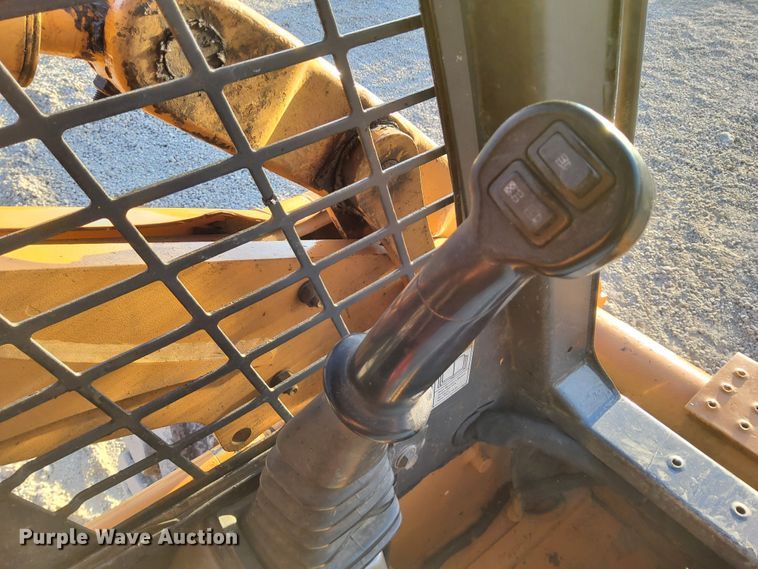 image for item DN6878 2005 Case 450  skid steer loader