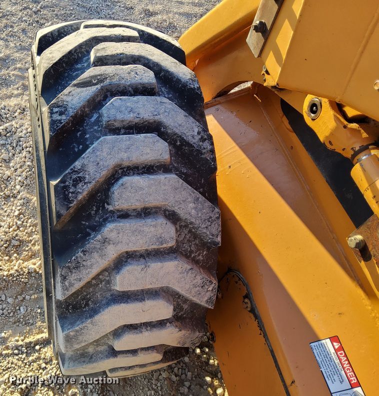 image for item DN6878 2005 Case 450  skid steer loader