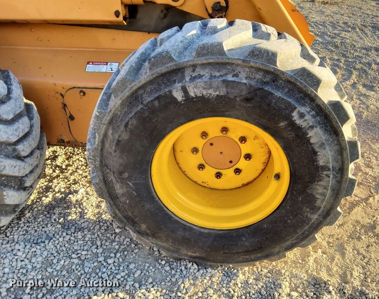 image for item DN6878 2005 Case 450  skid steer loader