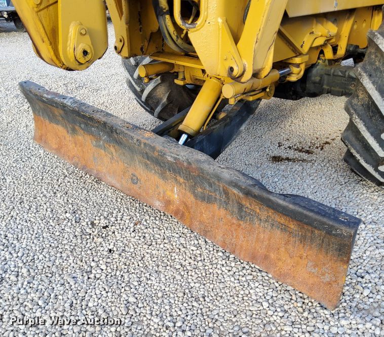 image for item DN6879 1999 Vermeer V8550A  trencher