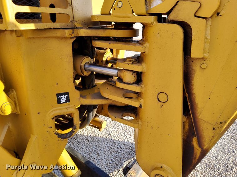 image for item DN6879 1999 Vermeer V8550A  trencher