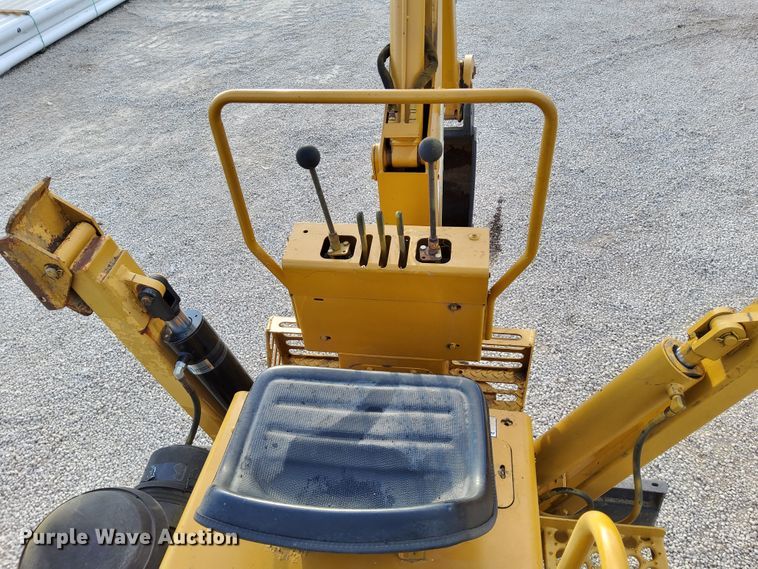 image for item DN6879 1999 Vermeer V8550A  trencher