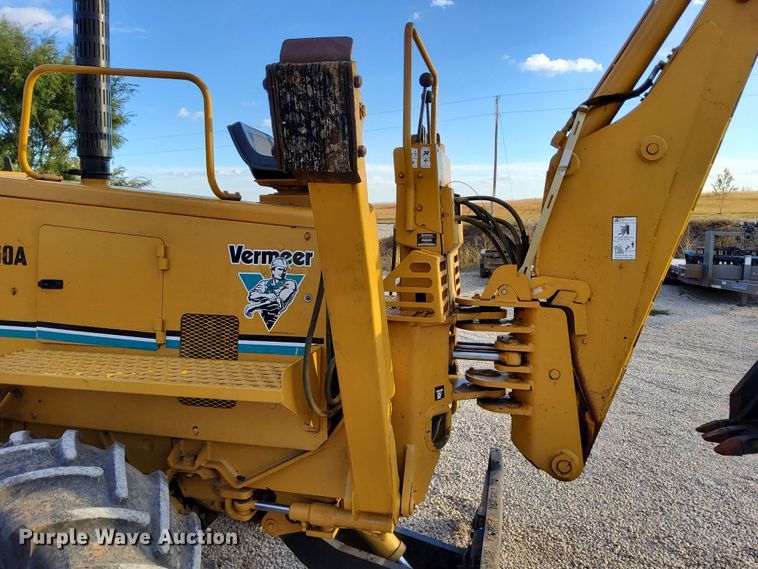 image for item DN6879 1999 Vermeer V8550A  trencher