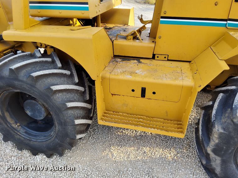 image for item DN6879 1999 Vermeer V8550A  trencher