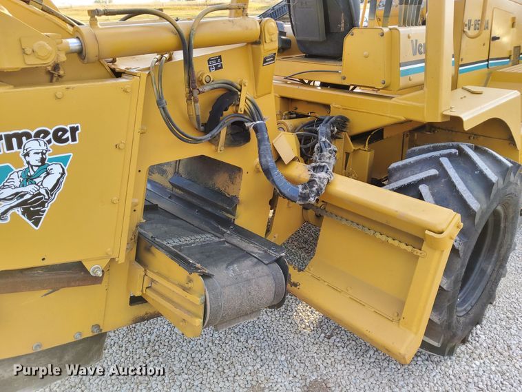 image for item DN6879 1999 Vermeer V8550A  trencher