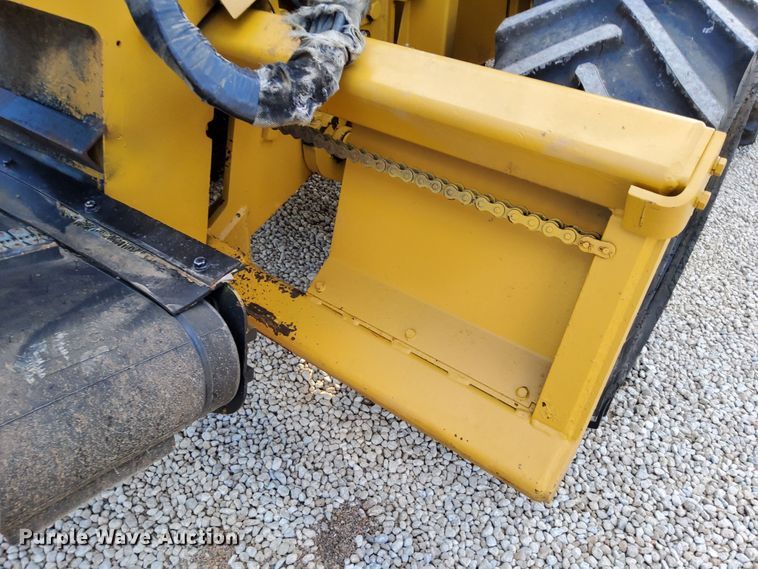 image for item DN6879 1999 Vermeer V8550A  trencher