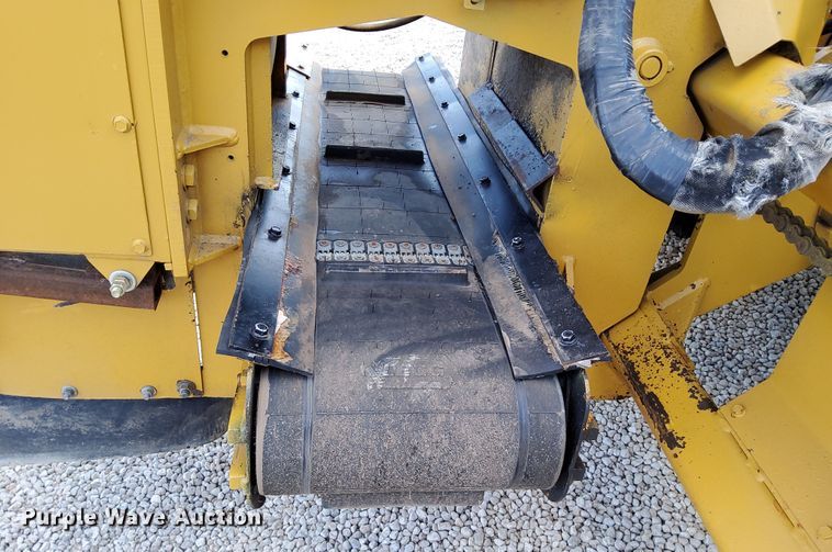 image for item DN6879 1999 Vermeer V8550A  trencher