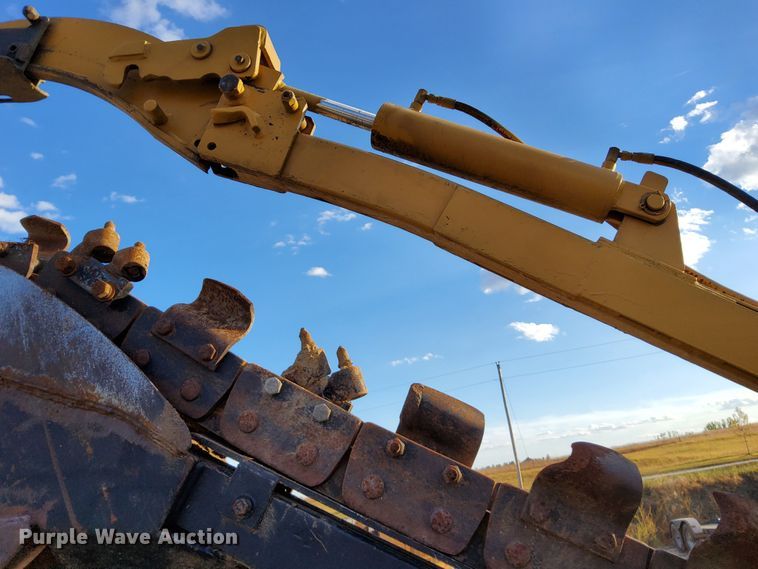 image for item DN6879 1999 Vermeer V8550A  trencher