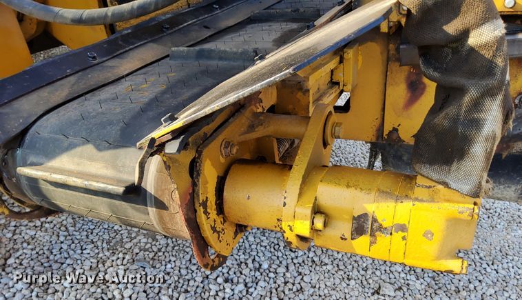 image for item DN6879 1999 Vermeer V8550A  trencher