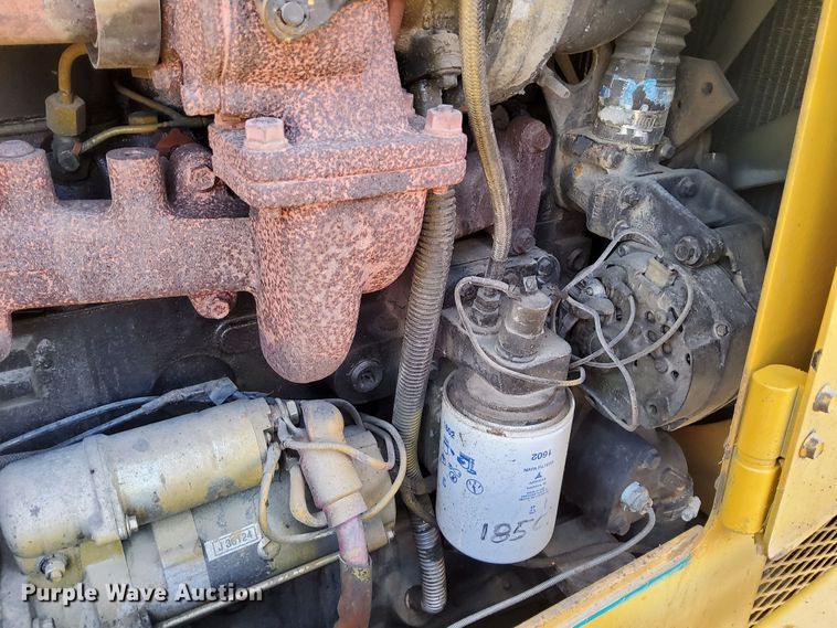 image for item DN6879 1999 Vermeer V8550A  trencher