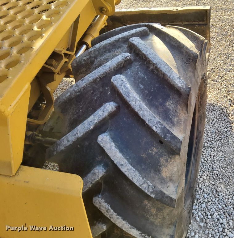 image for item DN6879 1999 Vermeer V8550A  trencher